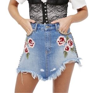 Free People Wild Rose Embroidered Denim Jean Mini Skirt Size 27